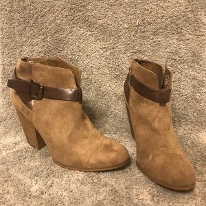Perfect fall booties! Useful for many outfits 💕